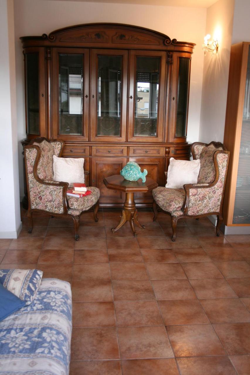 Apartament Residenza Manuela Riccione Zewnętrze zdjęcie