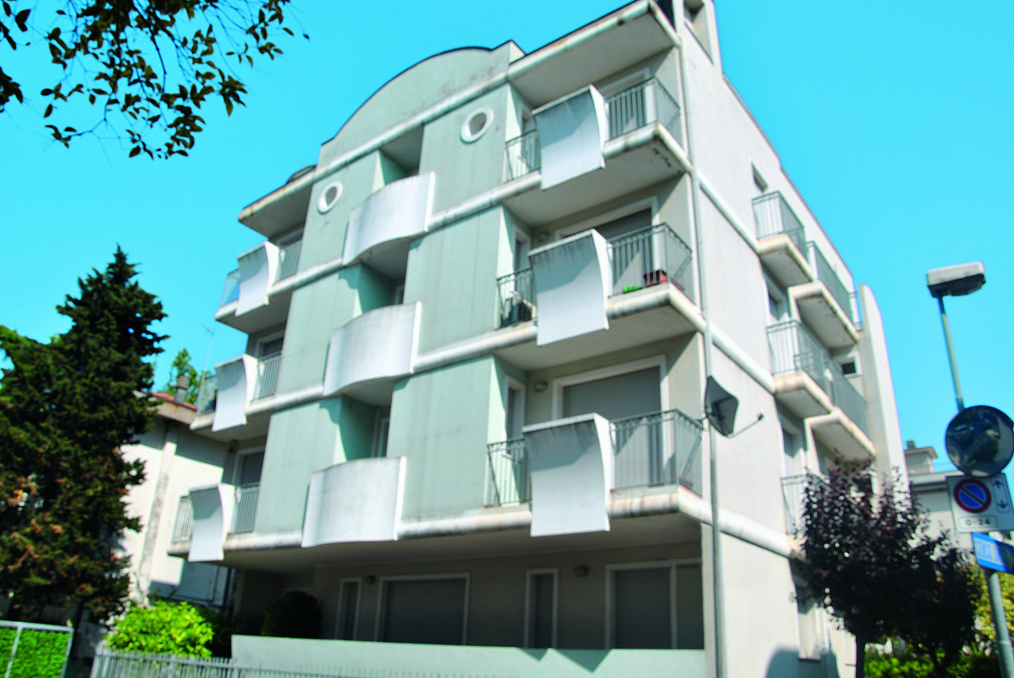 Apartament Residenza Manuela Riccione Zewnętrze zdjęcie
